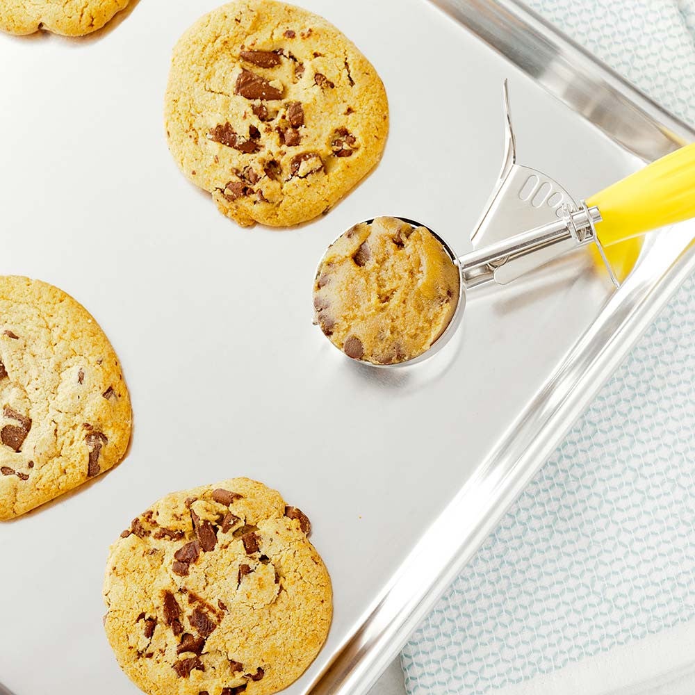 Disher, #20, Yellow Handle, 2 Ounce, 2 Ounce,1 - 1 COUNT