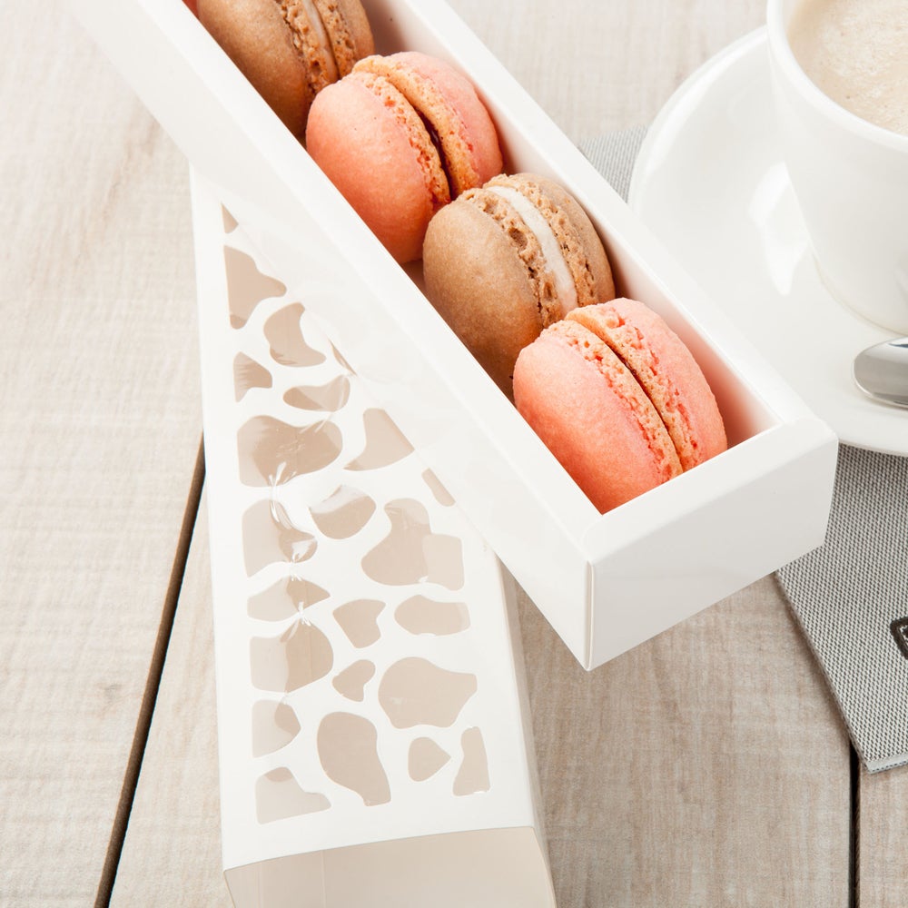 Packaging, Macaron, 10 Inch, Paper, Sentiero White, 10 Ounce,1 - 100 COUNT