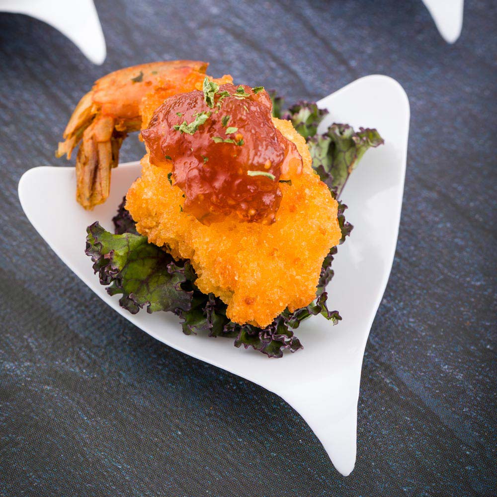 Plates, Appetizer, 3 Inch, Plastic, White Shooting Star Design, Triangle, Heavyweight, 3 Linear Inch,1 - 100 COUNT