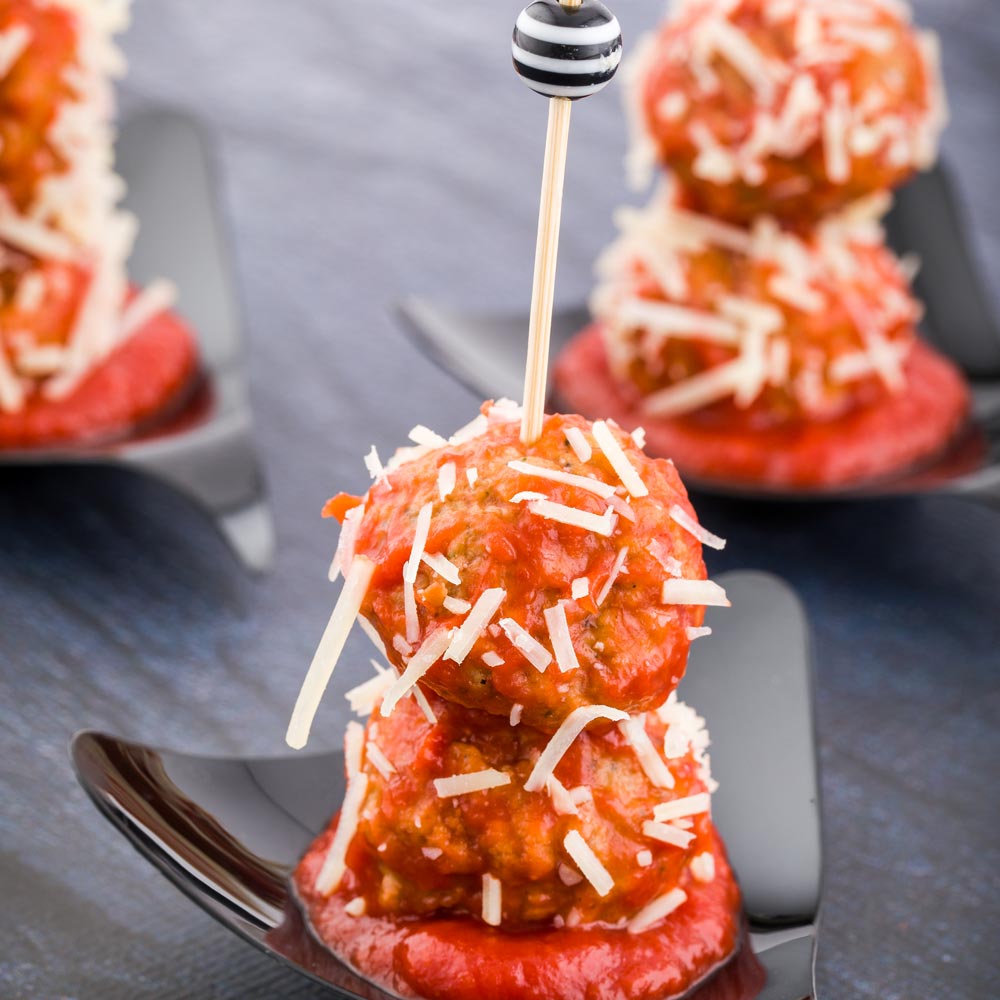 Plates, Appetizer, 3 Inch, Plastic, Black Shooting Star Design, Triangle, Heavyweight, 3 Linear Inch,1 - 100 COUNT