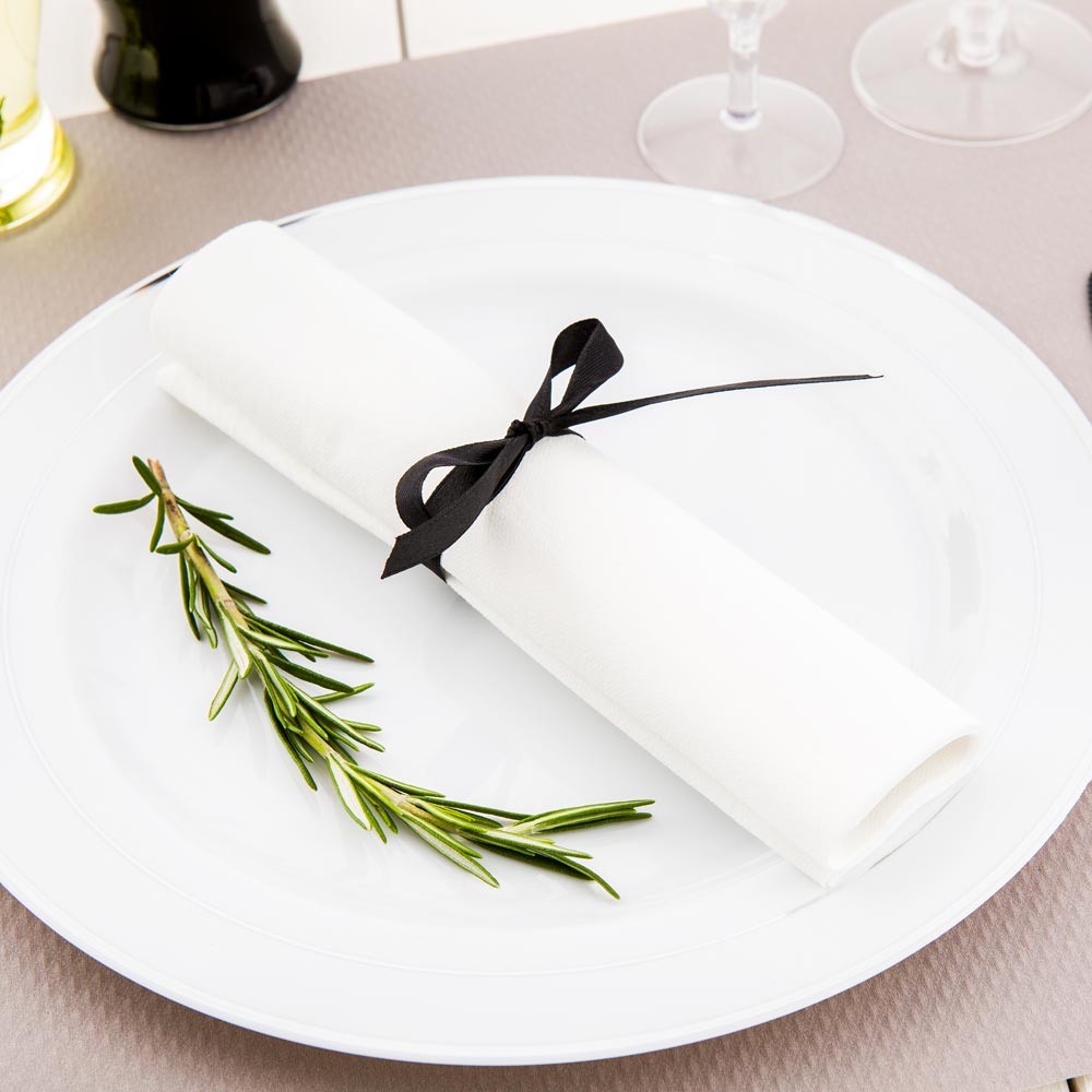 Cutlery Kits, Moderna Fork/Knife/Spoon, Plastic, Black, with Premium White Napkin, 7.3 Linear Inch,1 - 100 COUNT