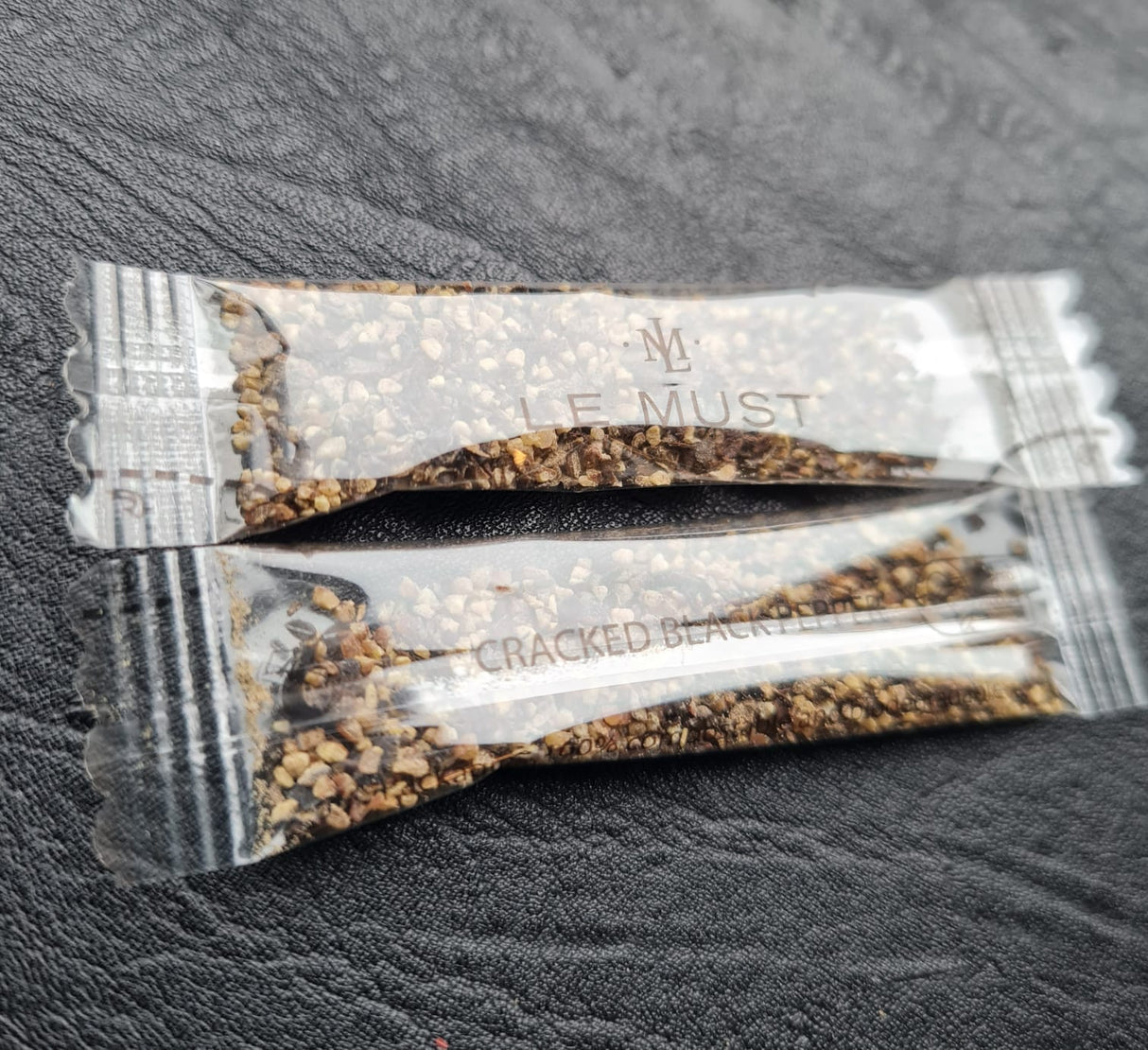 Pepper, Black, Cracked, Single-Serve Sticks,1000 - 1 Gram Avg