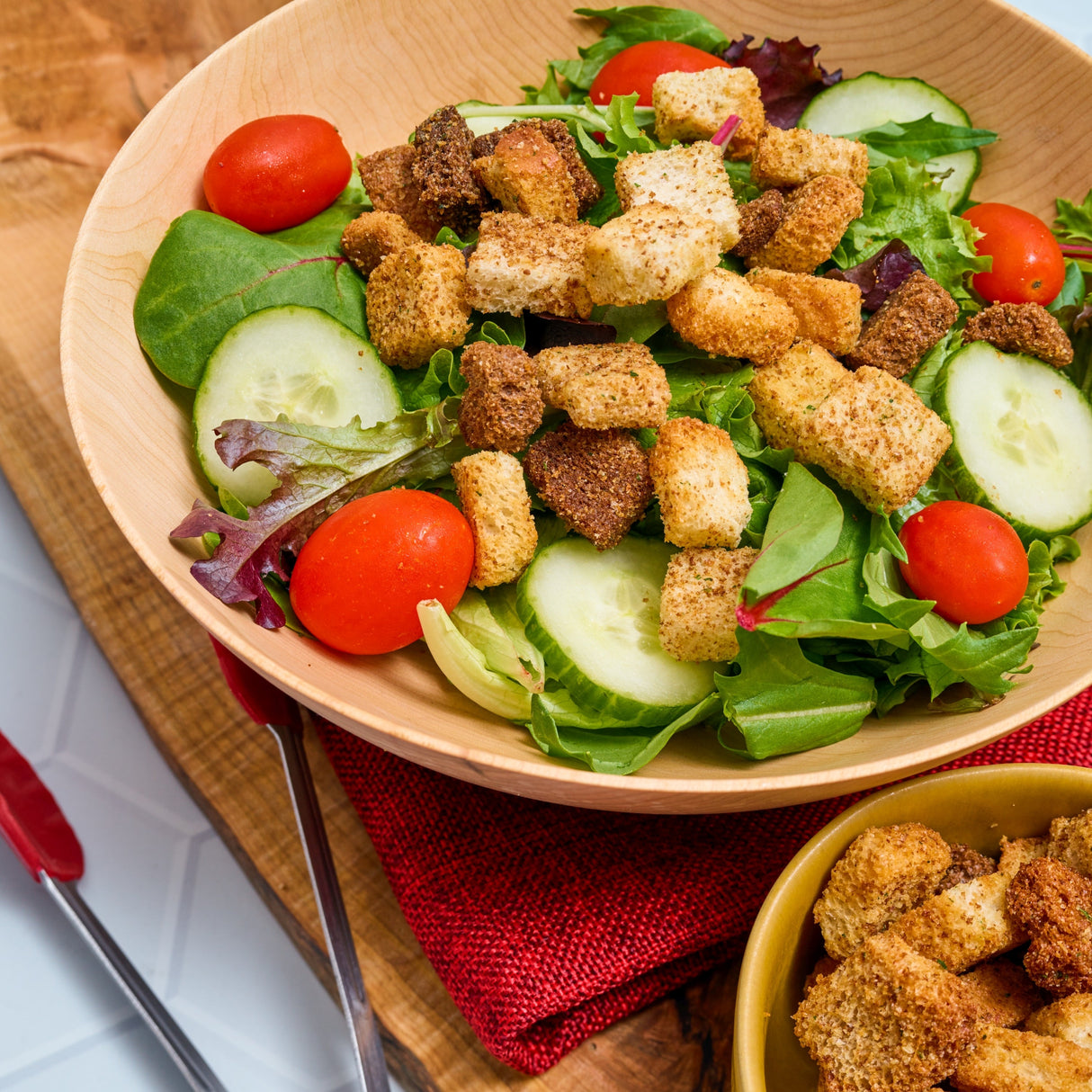 Croutons, Garlic, Deli-Style,4 - 2.5 POUND