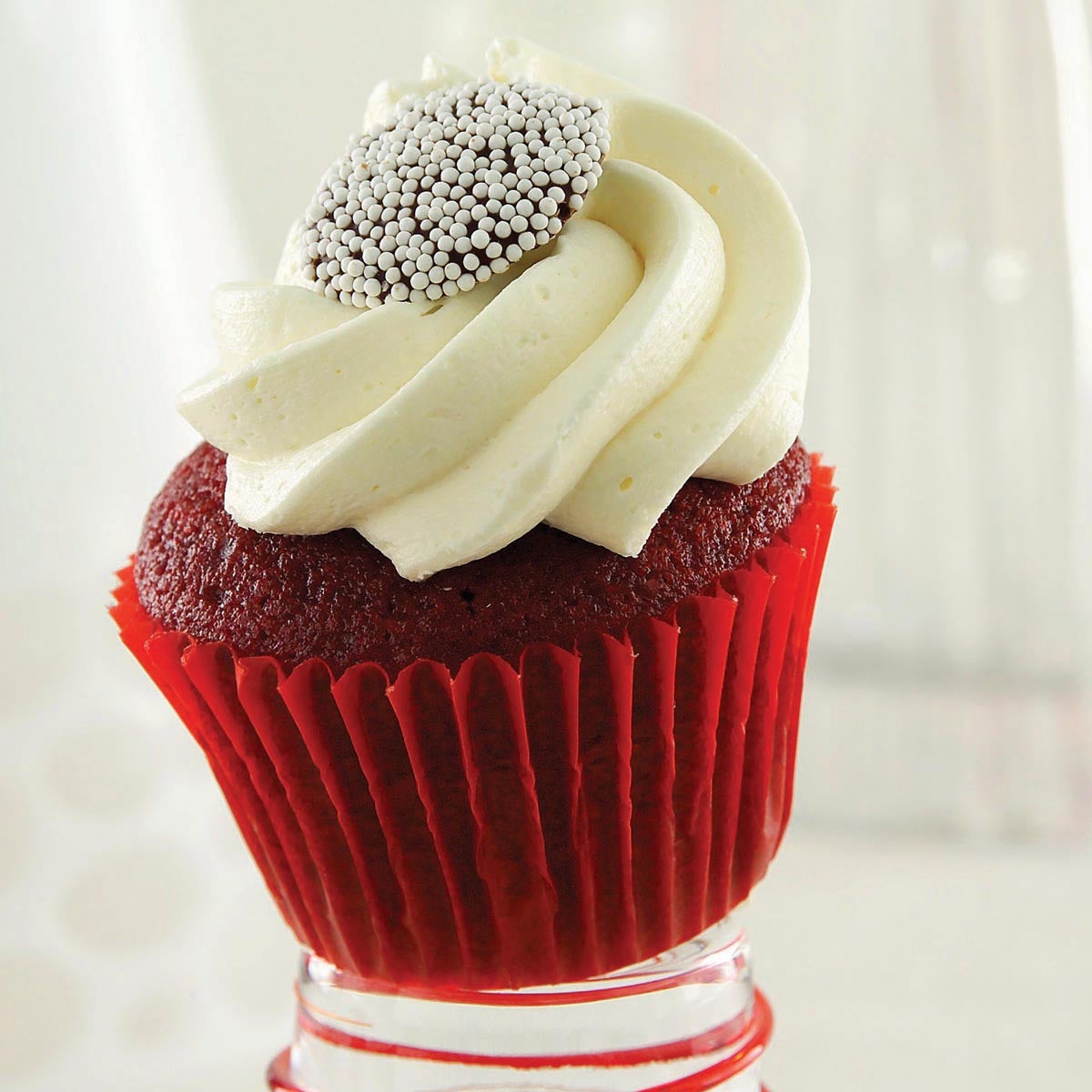 Cupcakes, Red Velvet, Iced,32 - 2.5 OUNCE