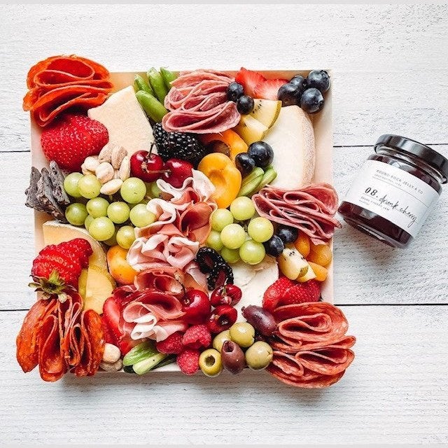 Trays, 7 x 7 Inch, Wood, Balsa, includes Clear Lid,2 - 50 COUNT